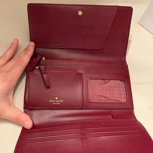 ❗️SOLD❗️Sold Kate Spade Trifold Travel Wallet